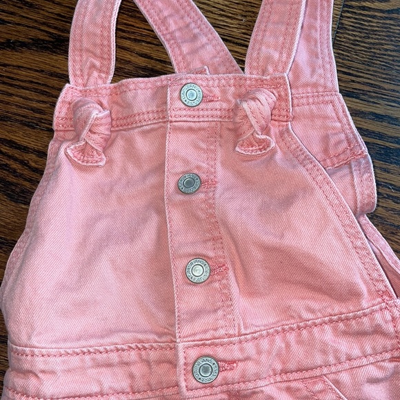 Gap toddler overalls - Picture 3 of 4